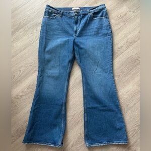 Abercrombie & Fitch High Rise Vintage Flare Jean Women’s Size 34/18R Medium Blue